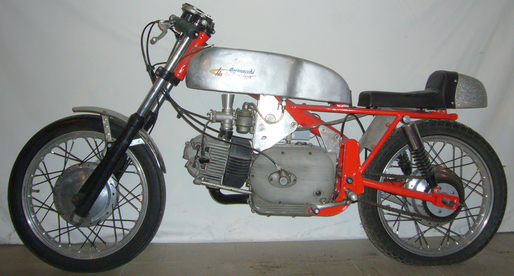 Aermacchi HD Ala d’Oro 250