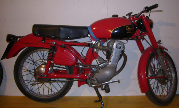 Benelli Leoncino 4T 125 Sport
