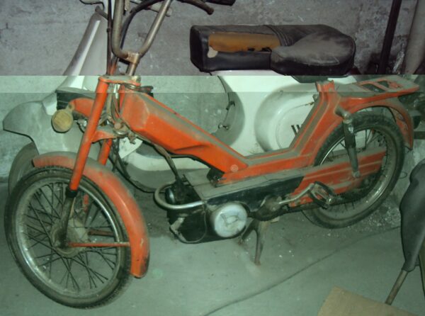 Moto Guzzi Chiù 50 - 2 - rosso