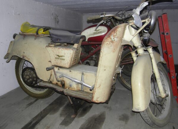 Moto Guzzi Galletto 160 - 2
