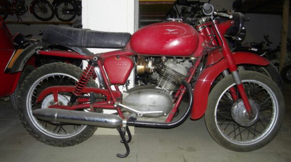 Moto Guzzi Stornello 125 - 2