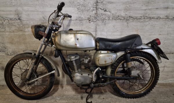Moto Morini Corsaro 150